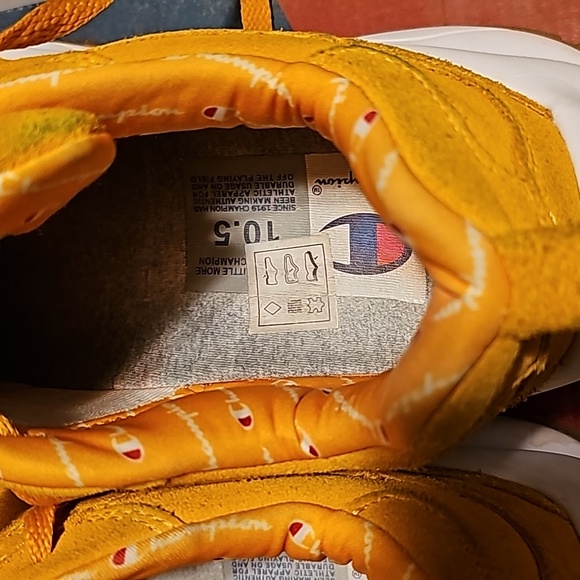 Champion shoes - Picture 4 of 9